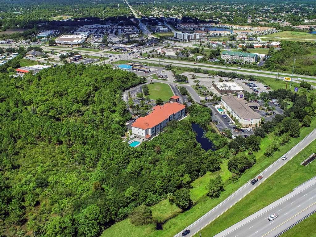 Comfort Inn & Suites Port Charlotte-Punta Gorda Ausstattung foto