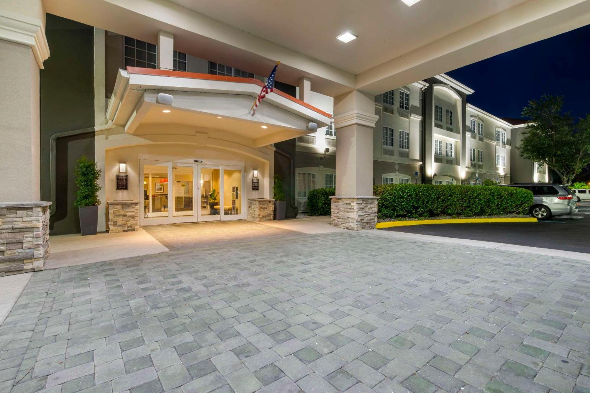 Comfort Inn & Suites Port Charlotte-Punta Gorda Exterior foto